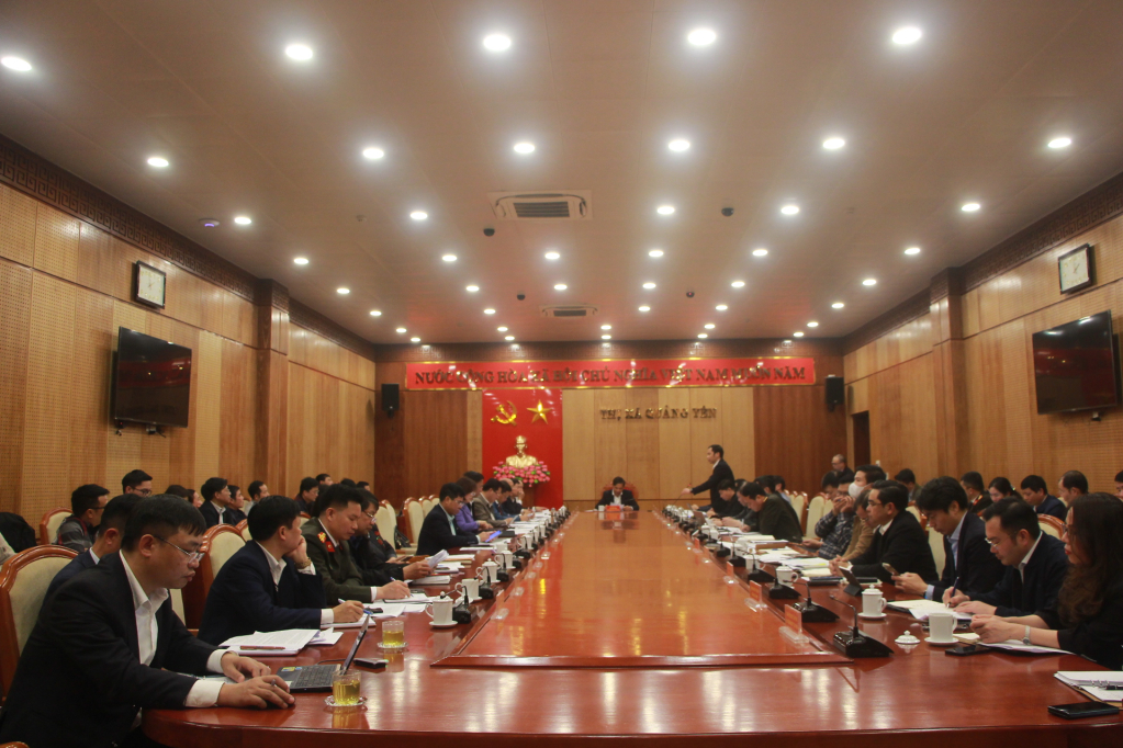 Quang cảnh cuộc làm việc.